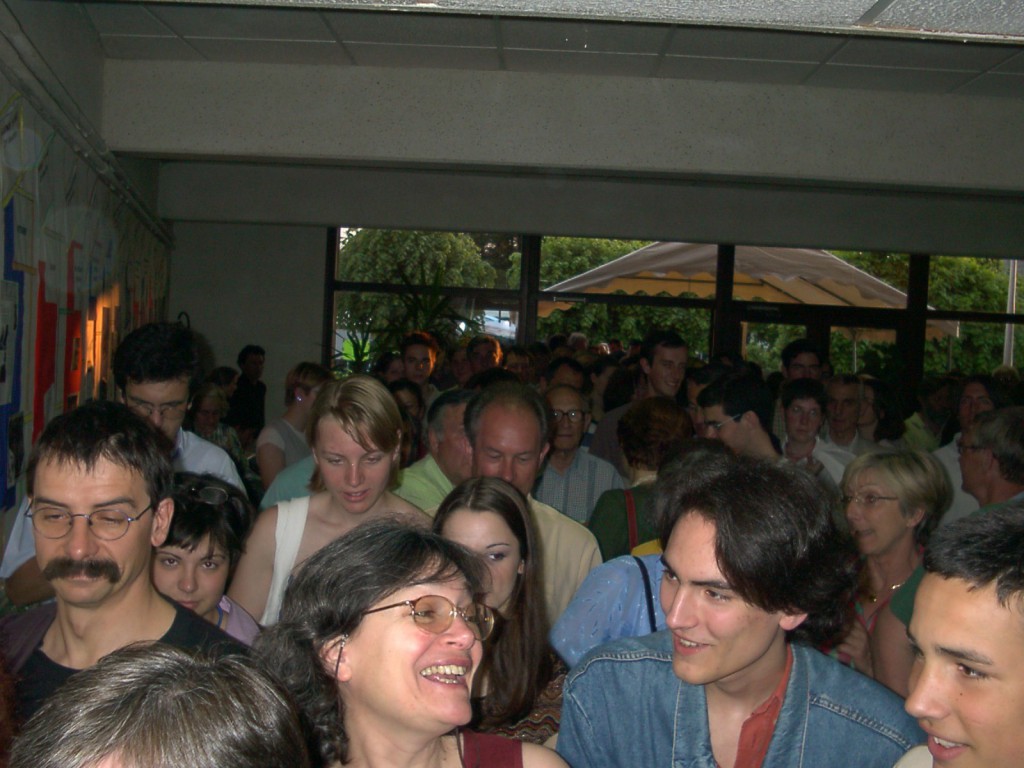 Entree des spectateurs 2001